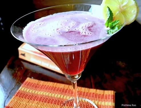 Pomegranate-Rose Cooler with Lime