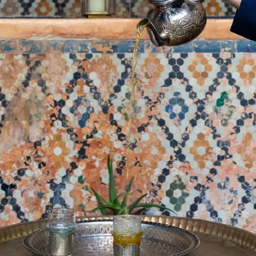 Sips of the Street: Morocco’s Coffee and Tea Vendors at Every Corner