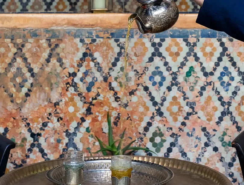 Sips of the Street: Morocco’s Coffee and Tea Vendors at Every Corner